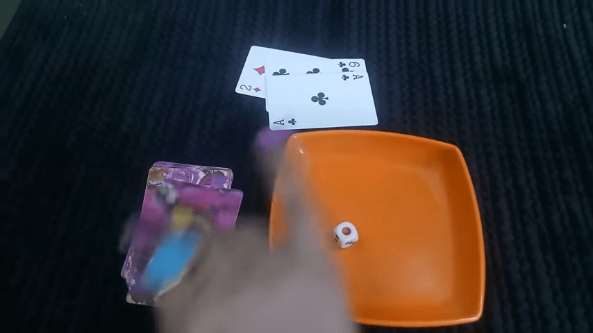 one minutes games dice and play card